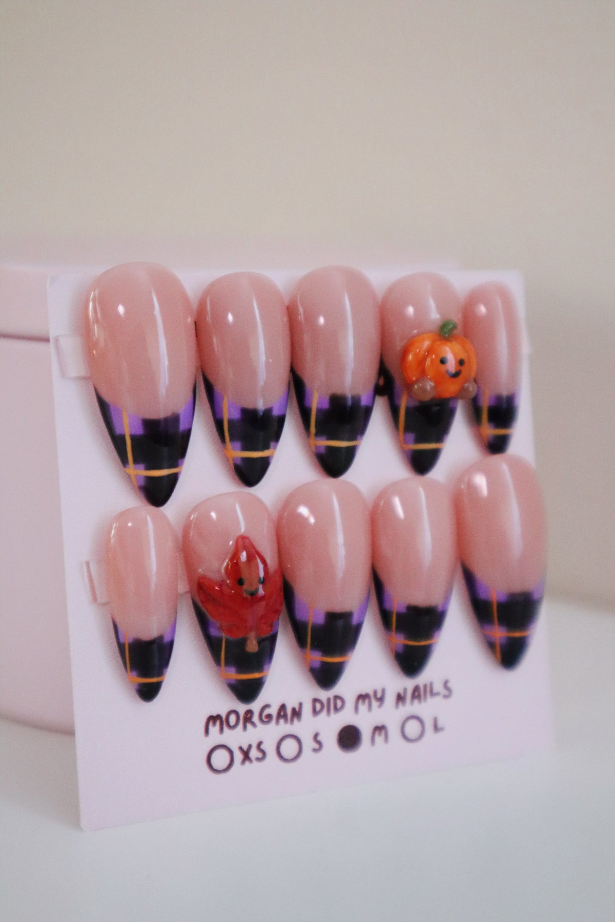 Pumpkin + Leaf Press-On Nails