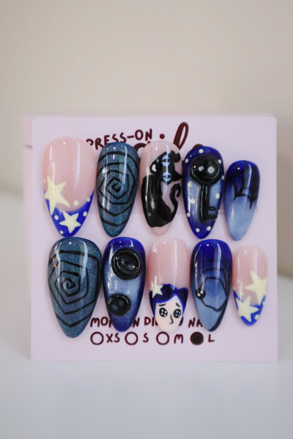 Coraline Press-On Nails