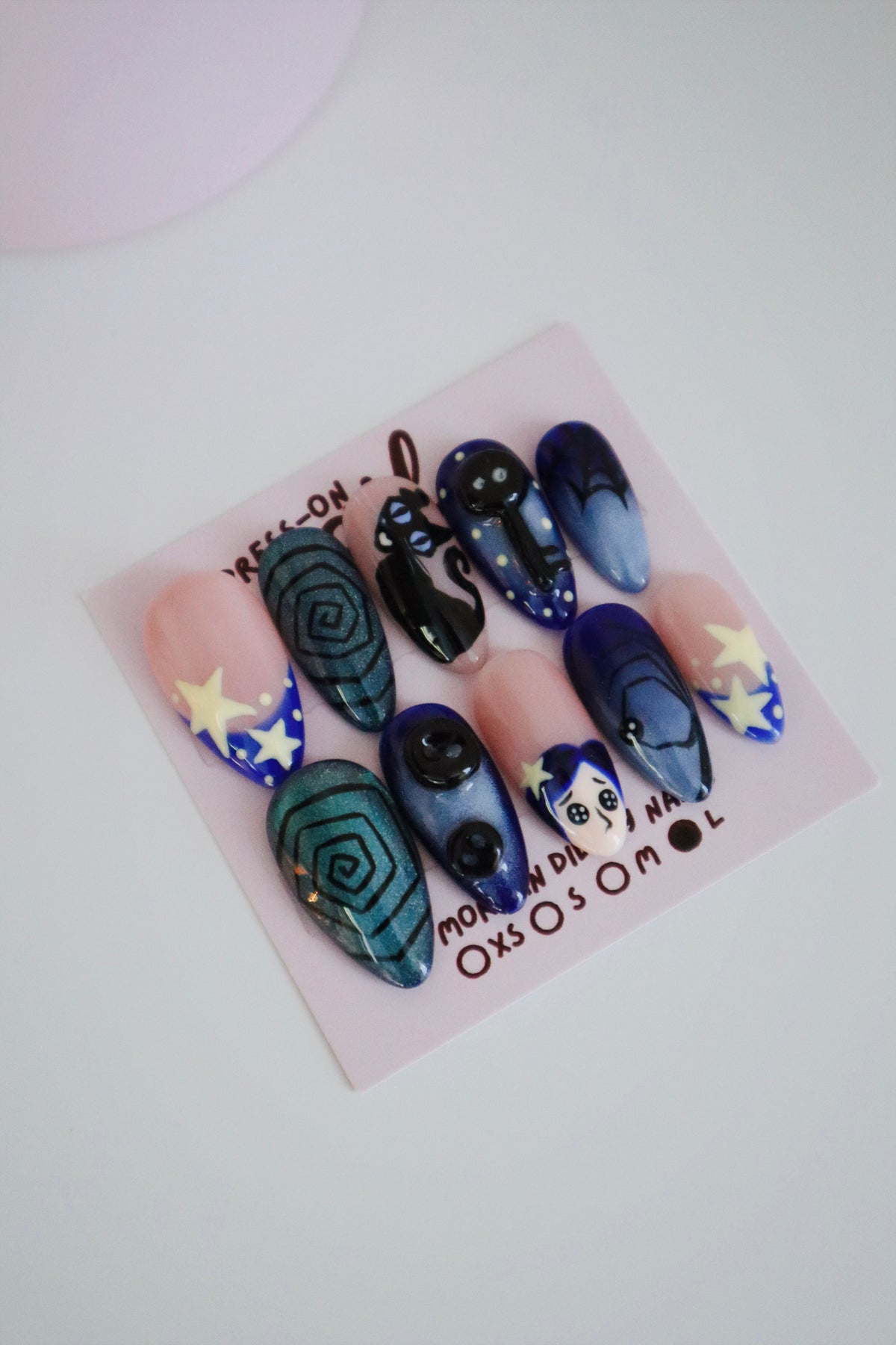 Coraline Press-On Nails