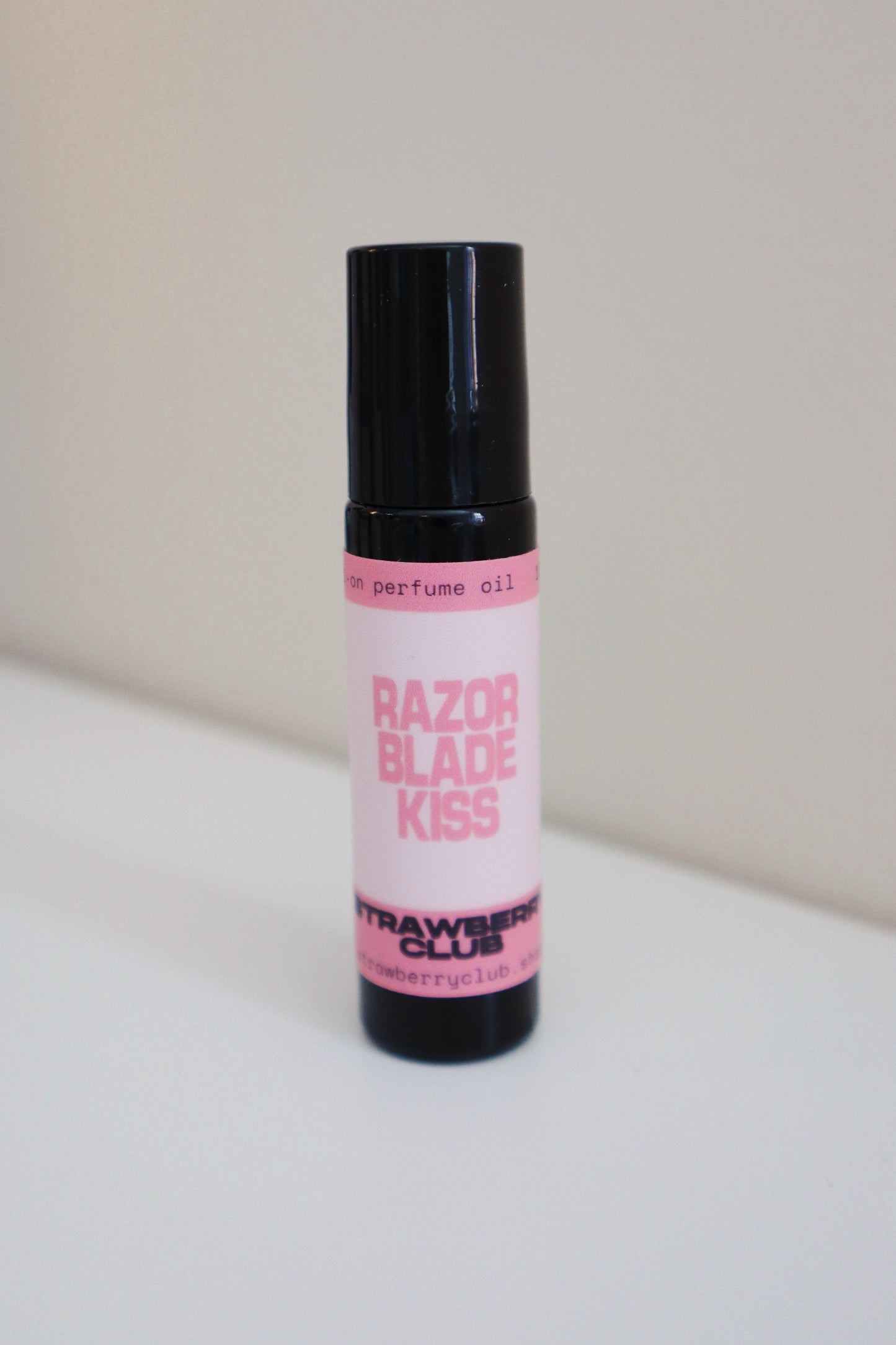 Razorblade Kiss Perfume Oil