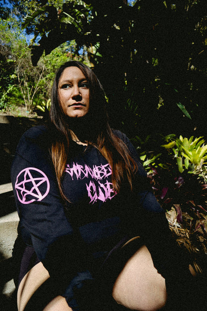 long sleeve logo tee